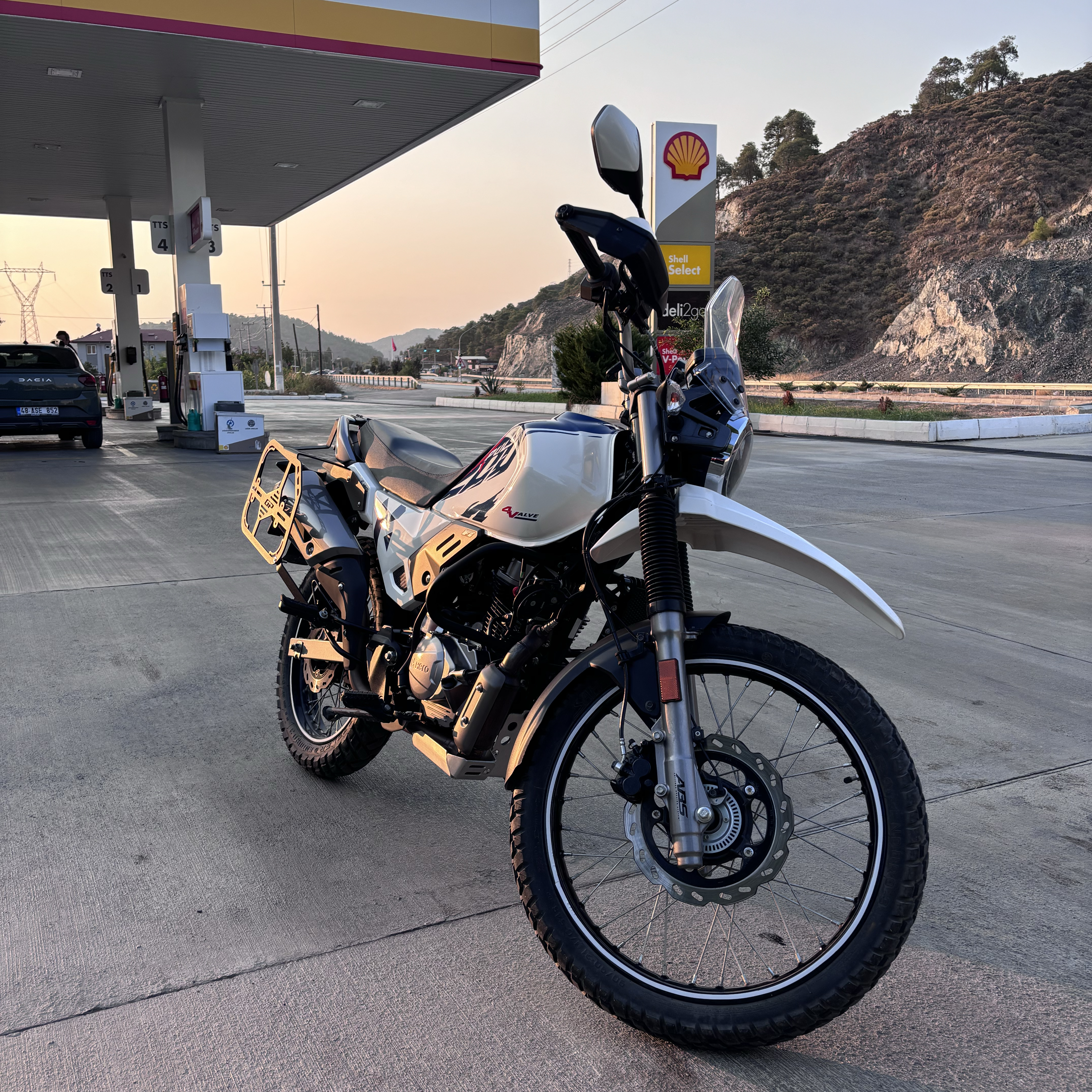 Temiz kullanılmış toprak görmemiş Hero Xpulse