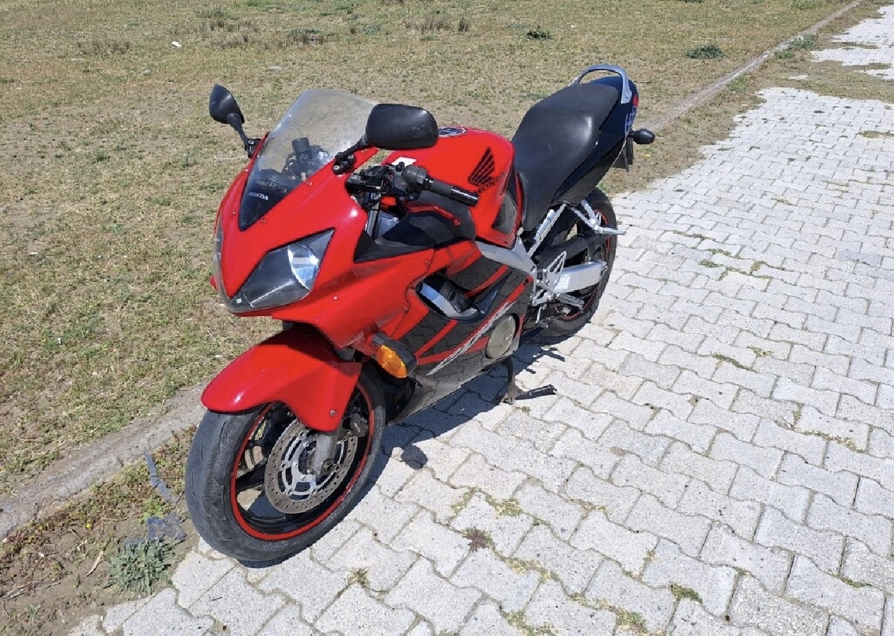 Honda CBR 600F 2006 Hasar Kayıtsız