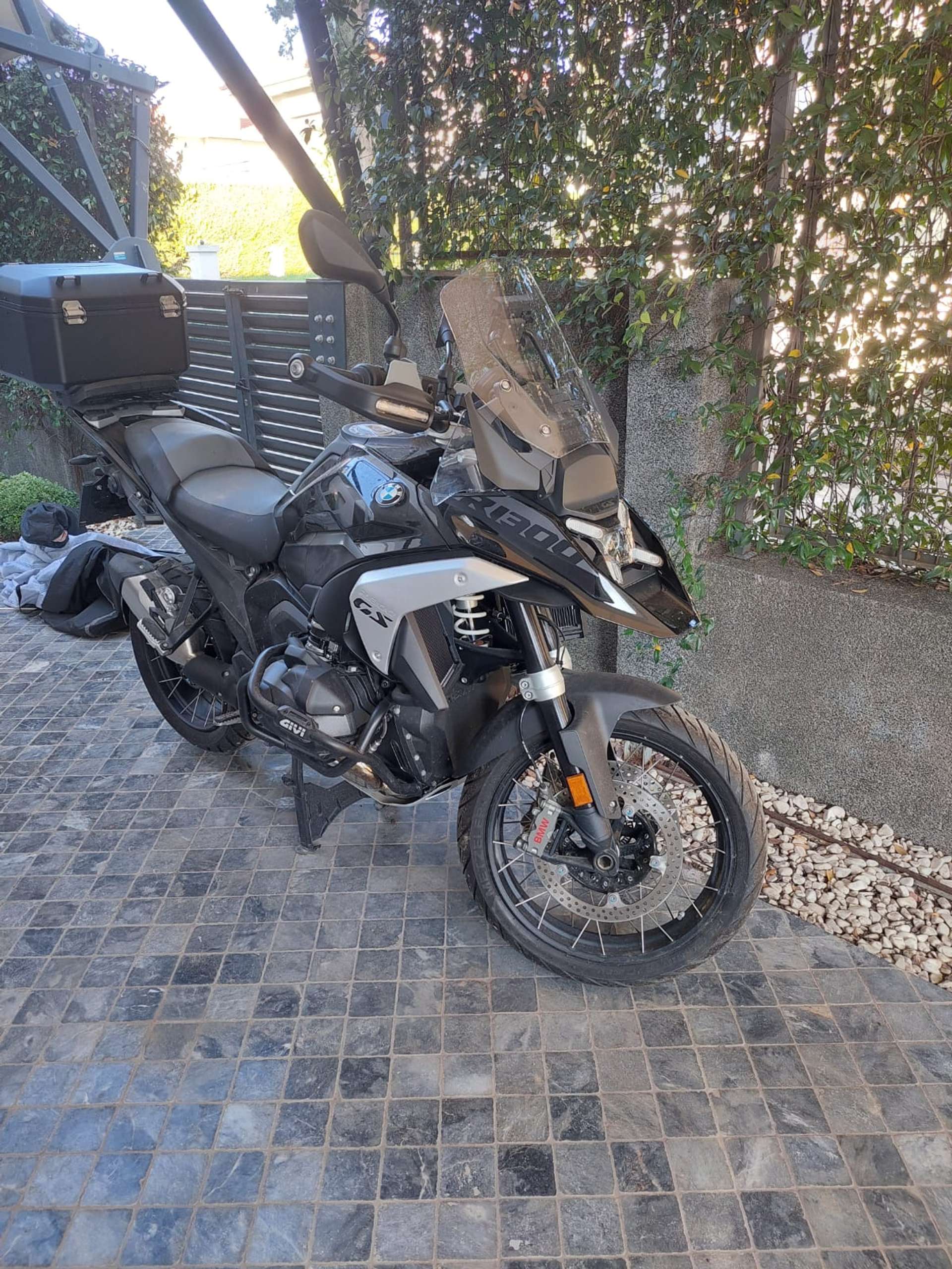 Bmv r1300gs